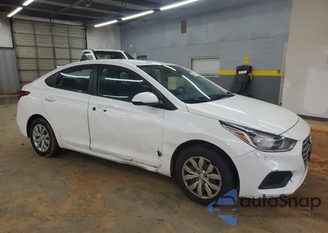 2019 Hyundai Accent Se из США, поврежденный, VIN 3KPC24A39KE044242